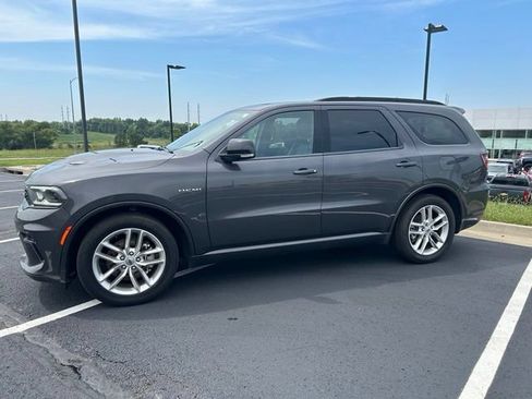 Used 2024 Dodge Durango R/T AWD/4WD image 3
