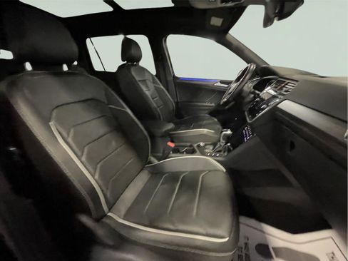 Used 2023 Volkswagen Tiguan SEL R-Line image 22