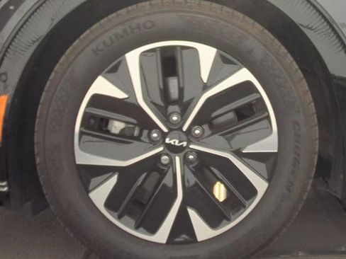 Certified 2024 Kia EV6 Wind w/ Wind Technology Package AWD/4WD image 9