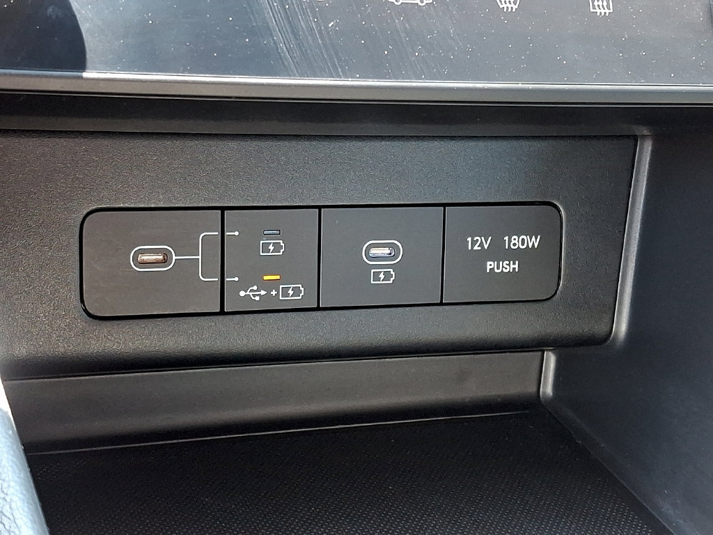 Used 2025 Hyundai Sonata SEL FWD image 23