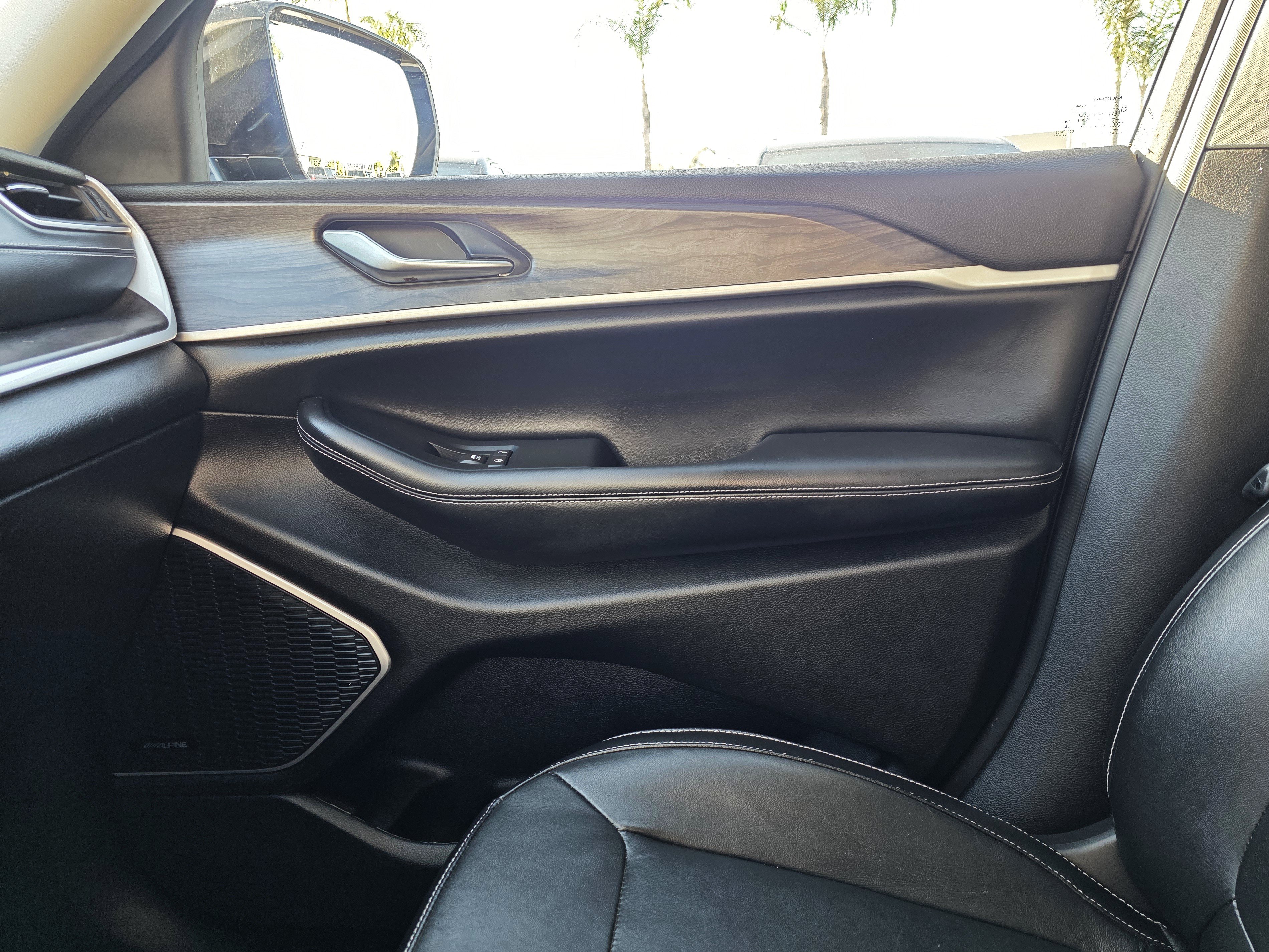 Used 2022 Jeep Grand Cherokee Limited RWD image 14