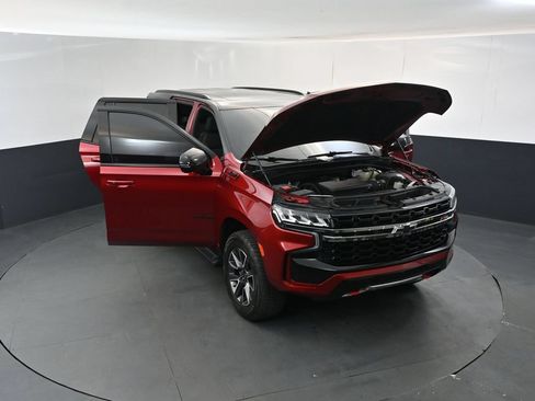 Used 2021 Chevrolet Tahoe Z71 w/ Z71 Signature Package AWD/4WD image 17