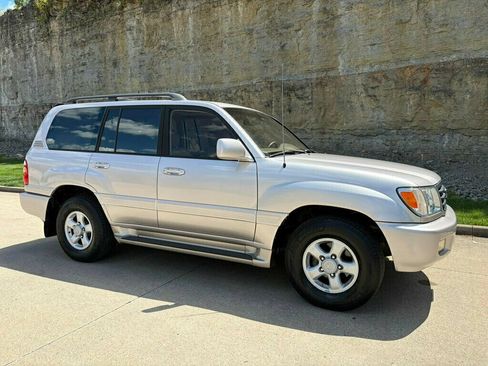 Used 2000 Toyota Land Cruiser AWD/4WD image 31