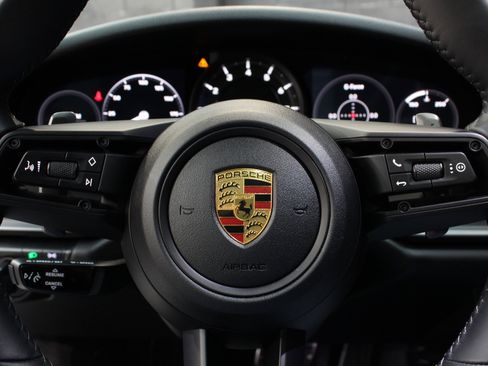 Used 2022 Porsche 911 Carrera image 51