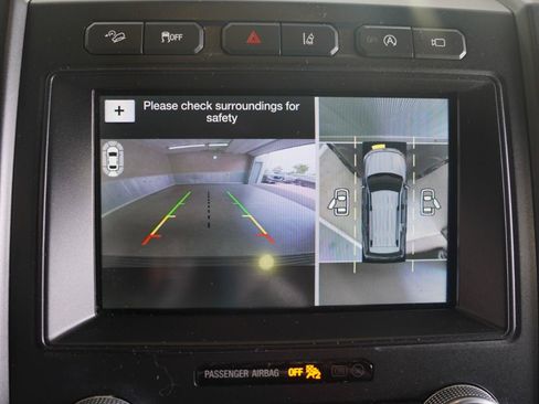 Used 2019 Ford Expedition Limited w/ Equipment Group 303A AWD/4WD image 18