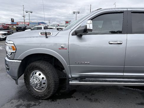 Used 2020 RAM 3500 Laramie AWD/4WD image 11