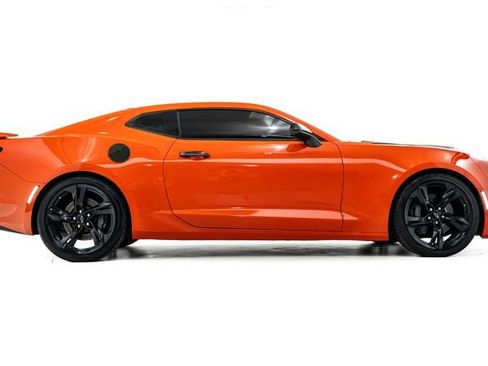 Used 2021 Chevrolet Camaro SS image 5