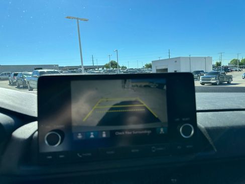 Used 2024 Honda CR-V EX image 7