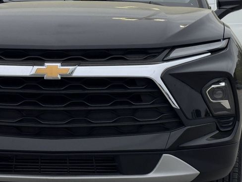 Used 2024 Chevrolet Blazer LT w/ Convenience Package FWD image 8