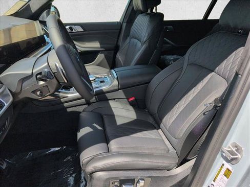 New 2026 BMW X7 M60i AWD/4WD image 4
