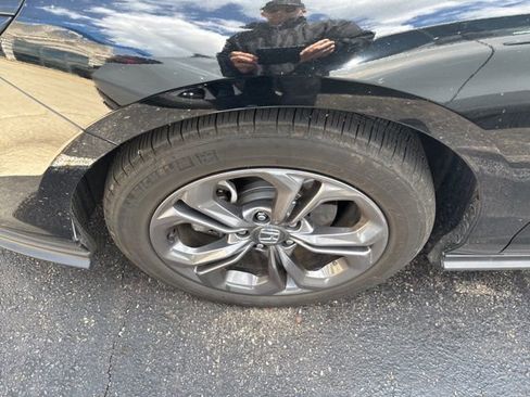 Used 2023 Honda Accord EX image 3