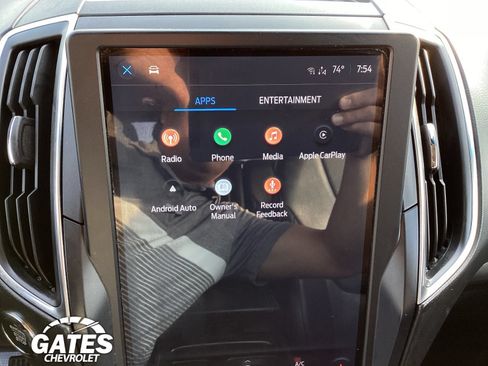 Used 2022 Ford Edge Titanium AWD/4WD image 3