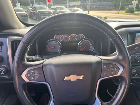 Used 2017 Chevrolet Silverado 1500 LT w/ LT Convenience Package AWD/4WD image 16