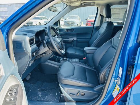 New 2026 Ford Maverick Lariat w/ Black Appearance Package image 3