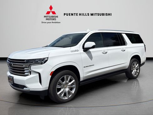 Used 2023 Chevrolet Suburban High Country w/ Advanced Technology Package AWD/4WD image 1