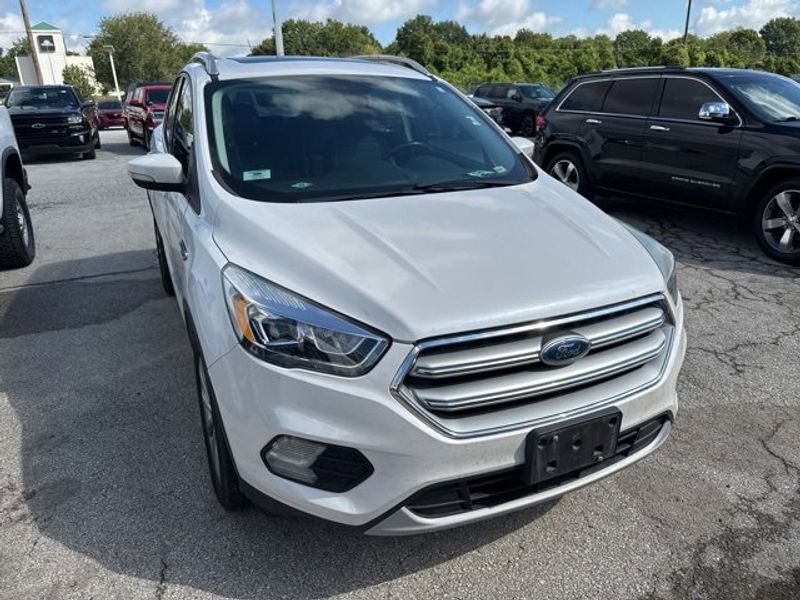 Used 2017 Ford Escape Titanium image 1