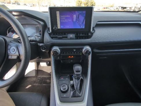 Used 2025 Toyota RAV4 XLE image 21