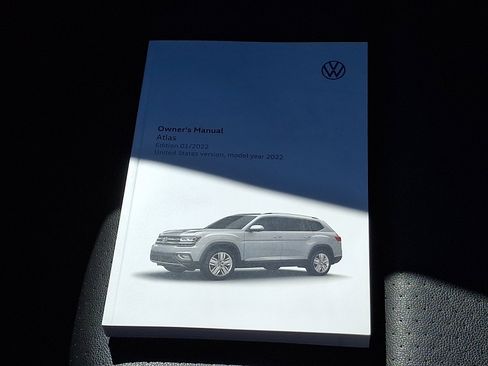 Used 2022 Volkswagen Atlas SE image 25