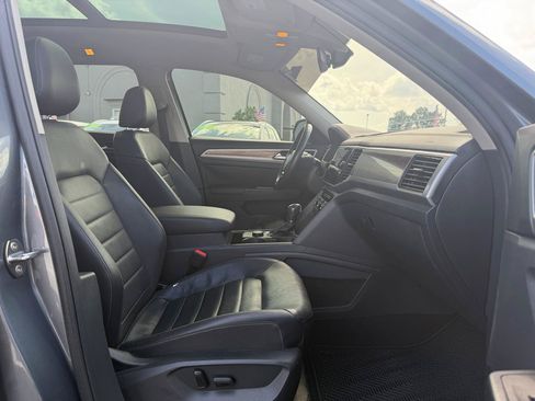 Used 2019 Volkswagen Atlas SEL Premium AWD/4WD image 14