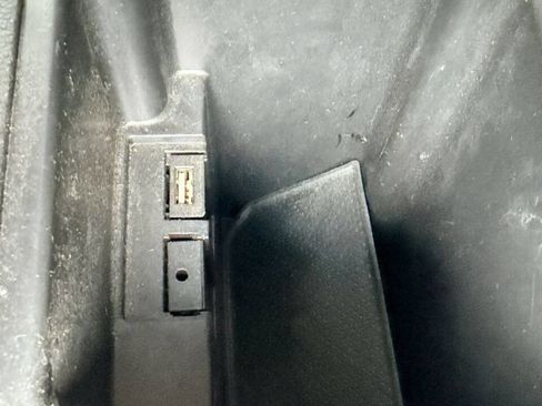 Used 2015 Chevrolet Cruze LS image 19