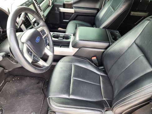 Used 2021 Ford F250 Lariat image 13