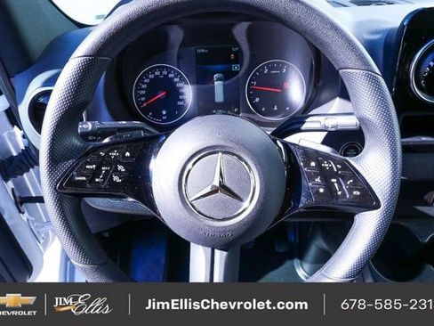 Used 2025 Mercedes-Benz Sprinter 2500 image 13
