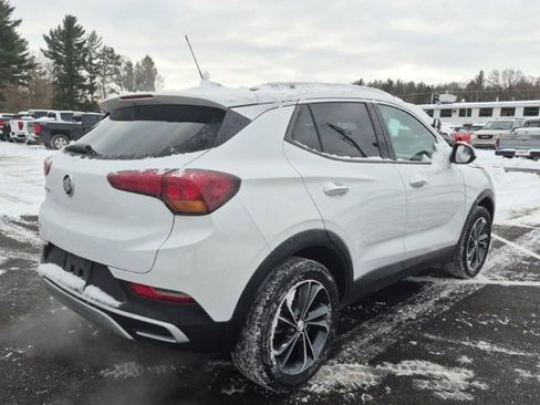 Used 2022 Buick Encore GX Select image 3