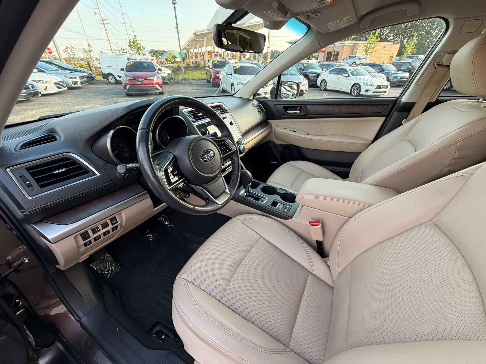 Used 2019 Subaru Outback 3.6R Limited AWD/4WD image 13