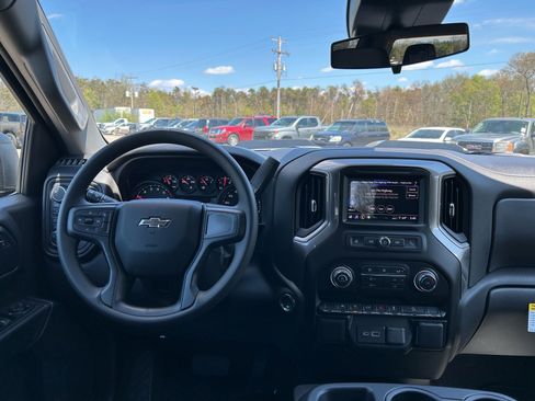 New 2026 Chevrolet Silverado 1500 Custom Trail Boss AWD/4WD image 9