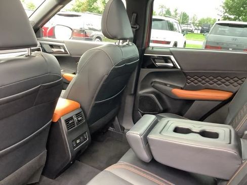 Used 2023 Mitsubishi Outlander SEL Black Edition AWD/4WD image 24