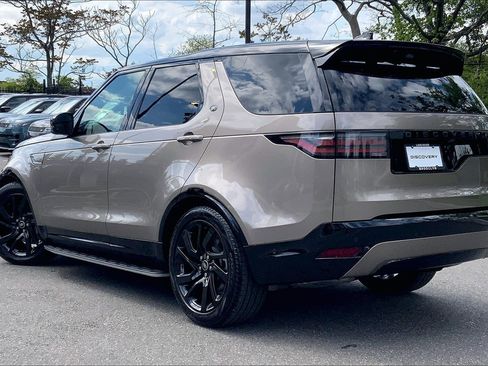 Certified 2025 Land Rover Discovery Dynamic SE AWD/4WD image 11