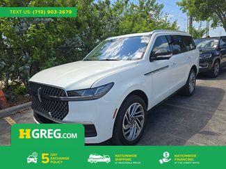 Used 2025 Lincoln Navigator Reserve AWD/4WD video 1