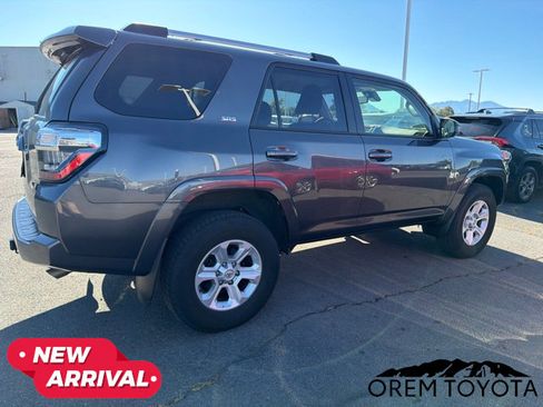 Used 2023 Toyota 4Runner SR5 AWD/4WD image 19