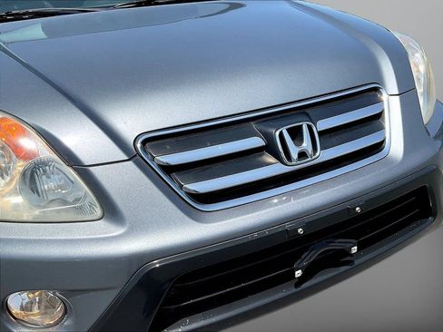 Used 2005 Honda CR-V EX image 30