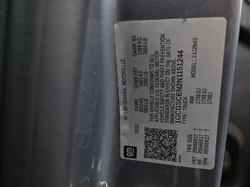 Used 2022 Chevrolet Colorado LT w/ Safety Package RWD image 17