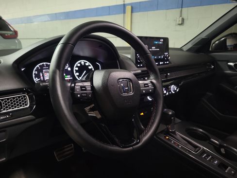 Used 2022 Honda Civic Sport image 14