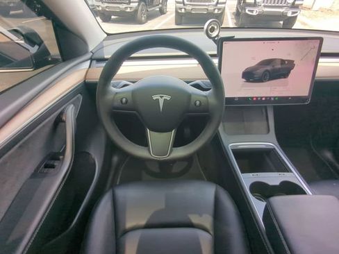 Used 2023 Tesla Model Y Long Range AWD/4WD image 19