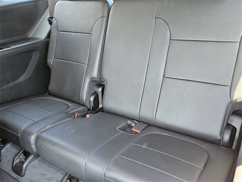 Used 2020 Chevrolet Traverse LT w/ LT Premium Package image 7