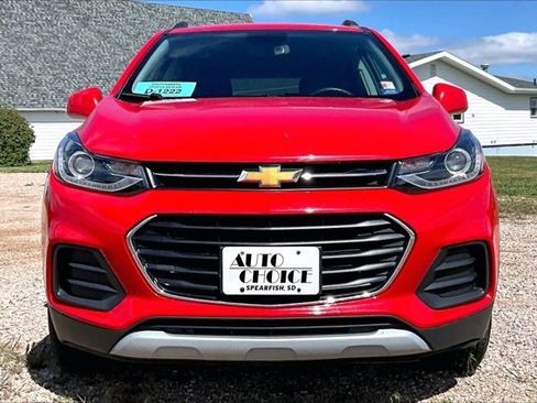 Used 2018 Chevrolet Trax LT AWD/4WD image 2