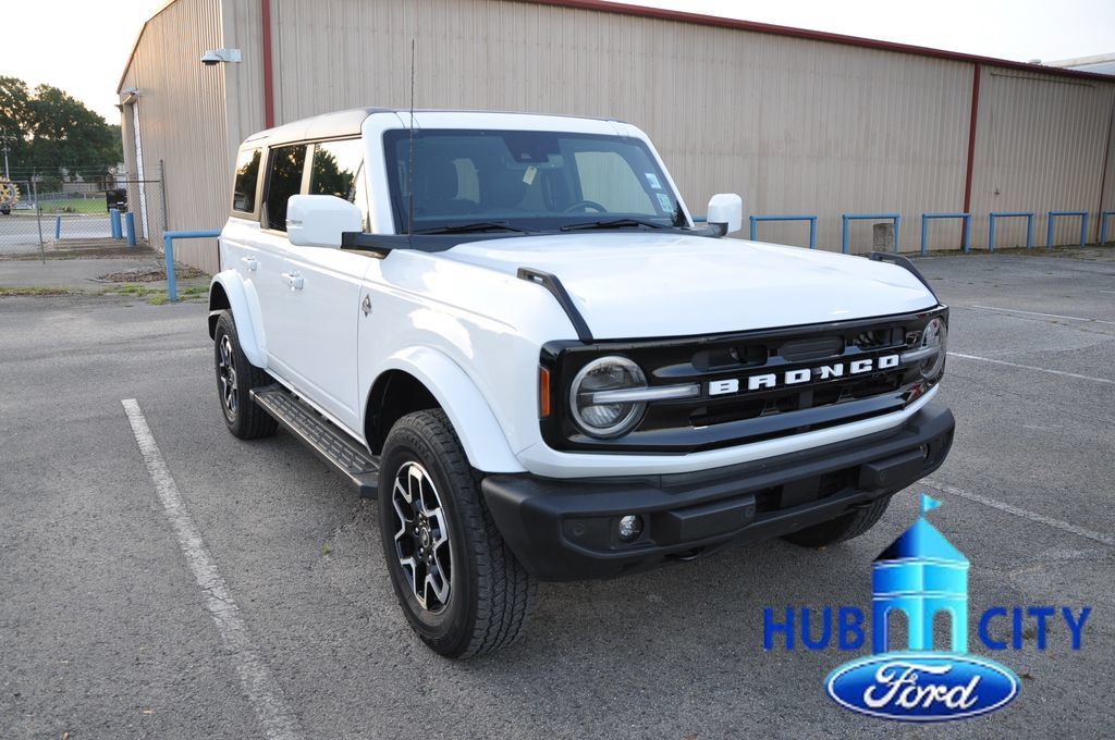 Used 2024 Ford Bronco Outer Banks AWD/4WD image 7