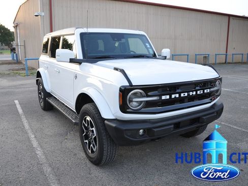 Used 2024 Ford Bronco Outer Banks AWD/4WD image 7