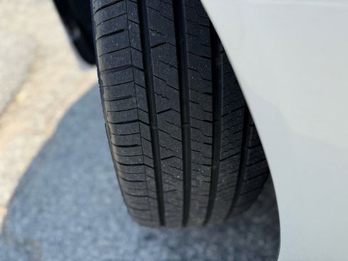 Used 2011 Lexus LS 460 Luxury image 52