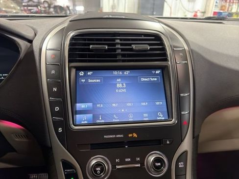 Used 2019 Lincoln Nautilus Reserve AWD/4WD image 6