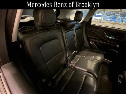 Used 2021 Lincoln Corsair AWD w/ Premium Package image 19