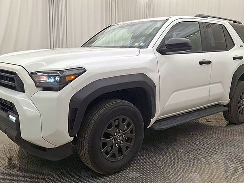 Certified 2025 Toyota 4Runner SR5 image 7