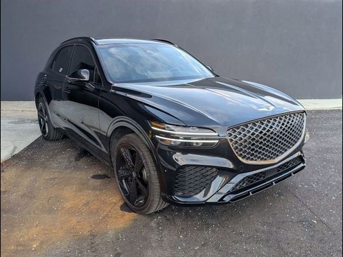 Used 2025 Genesis GV70 3.5T Sport w/ Sport Advanced Package AWD/4WD image 8