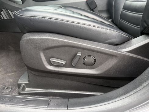 Certified 2022 Ford Edge SEL w/ Convenience Package AWD/4WD image 25