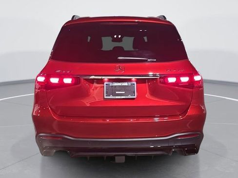 Used 2025 Mercedes-Benz GLS 63 AMG 4MATIC image 4