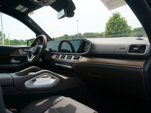Certified 2023 Mercedes-Benz GLS 580 4MATIC image 64