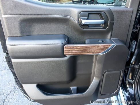 Used 2021 Chevrolet Silverado 1500 High Country image 29